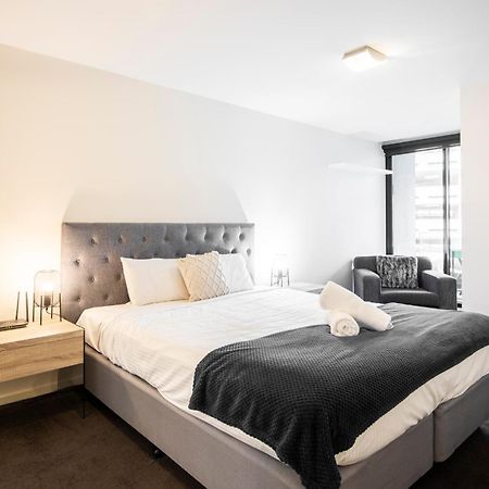 Melbourne Holiday Apartments Flinders Wharf Exterior photo