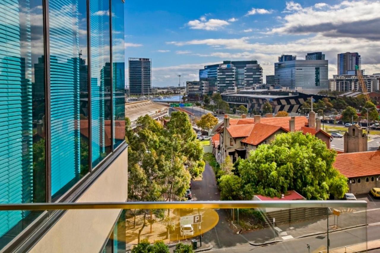 Melbourne Holiday Apartments Flinders Wharf Exterior photo